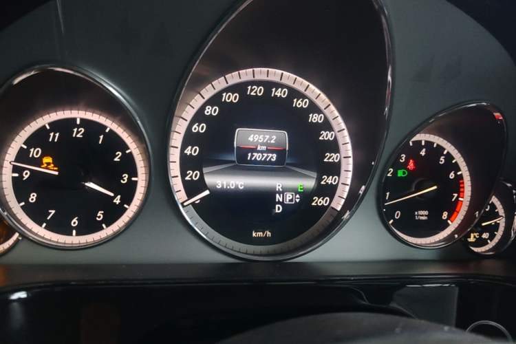 Used Mercedes-Benz E-Class 2013 E 260 L CGI Stylish Model Odometer Close Up