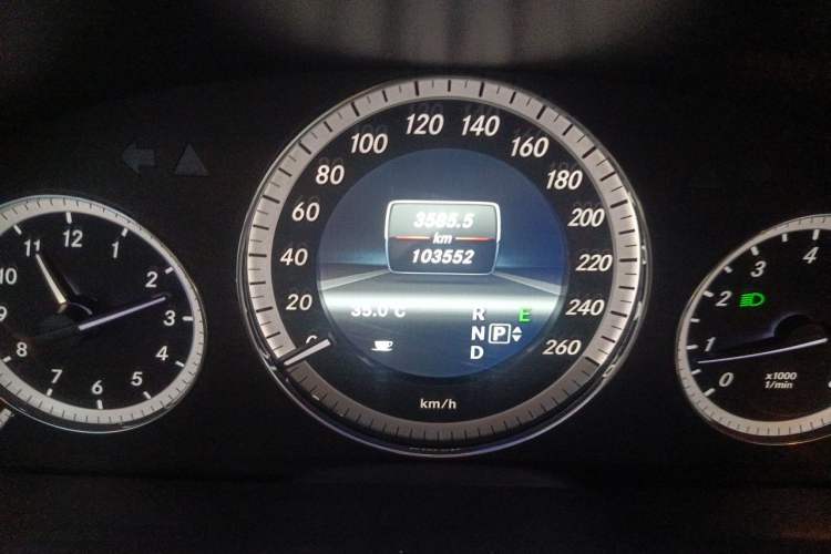 Used Mercedes-Benz E-Class 2013 E 260 L CGI Elegant Model Odometer Close Up