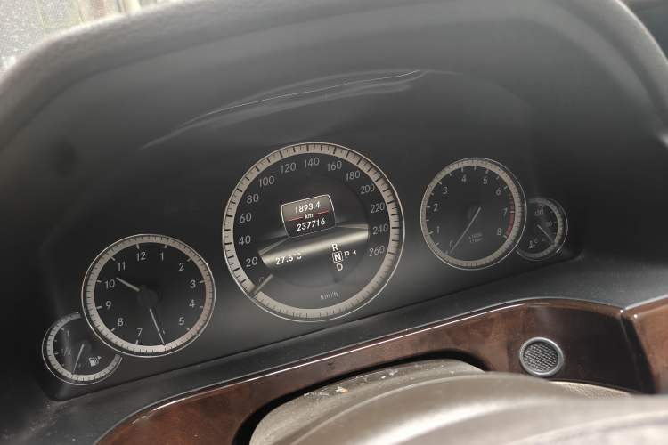 Used Mercedes-Benz E-Class 2013 E 300 L Elegant Model Odometer Close Up