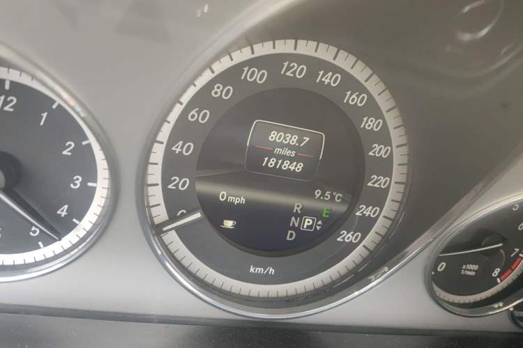 Used Mercedes-Benz E-Class 2013 E 260 L CGI Stylish Model Odometer Close Up