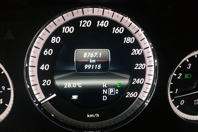 Used Mercedes-Benz E-Class 2013 E 260 L CGI Elegant Model Odometer Close Up