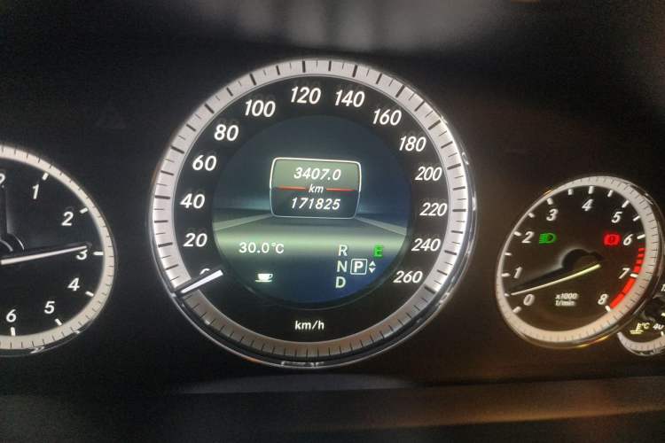 Used Mercedes-Benz E-Class 2013 E 300 L Elegant Model Odometer Close Up