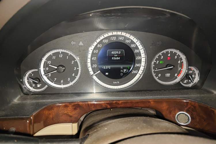 Used Mercedes-Benz E-Class 2013 E 260 L CGI Elegant Model Odometer Close Up