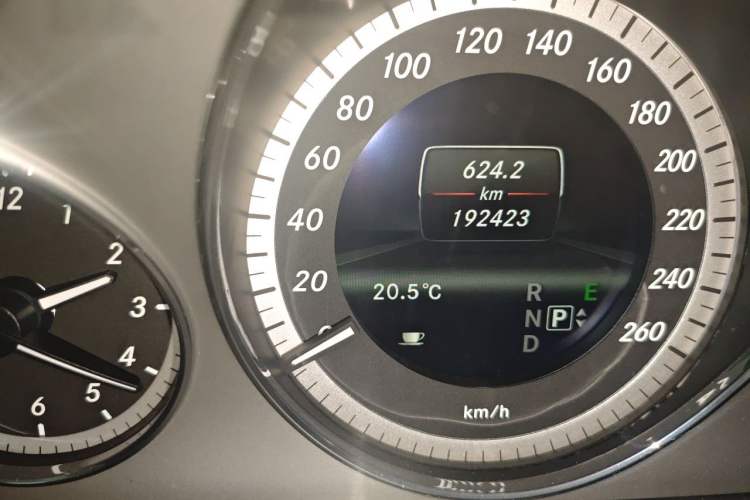 Used Mercedes-Benz E-Class 2013 E 300 L Stylish Model Odometer Close Up