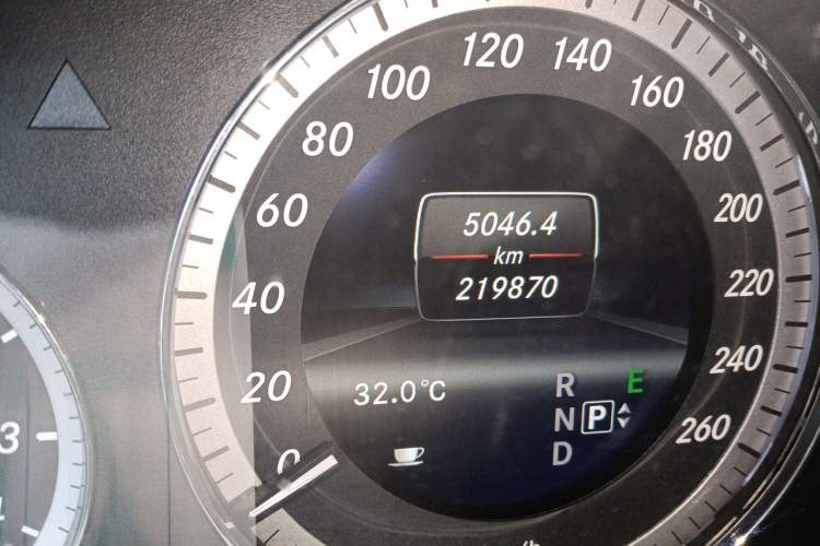 Used Mercedes-Benz E-Class 2013 E 260 L CGI Elegant Model Odometer Close Up