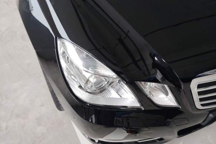 Used Mercedes-Benz E-Class 2013 E 260 L CGI Stylish Model Right Front Headlight