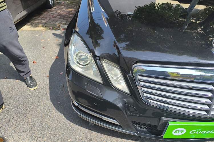 Used Mercedes-Benz E-Class 2013 E 260 L CGI Stylish Model Right Front Headlight