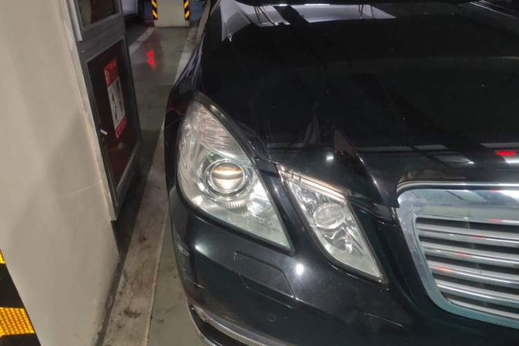 Used Mercedes-Benz E-Class 2013 E 260 L CGI Stylish Model Right Front Headlight
