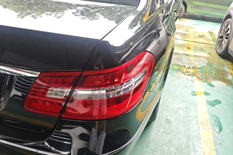 Used Mercedes-Benz E-Class 2013 E 260 L CGI Elegant Model Right Rear Taillight
