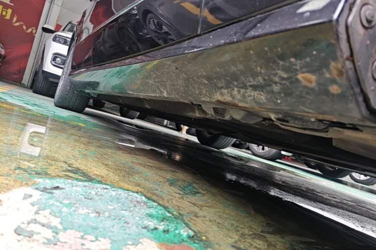 Used Mercedes-Benz E-Class 2013 E 260 L CGI Elegant Model Right Side Sill