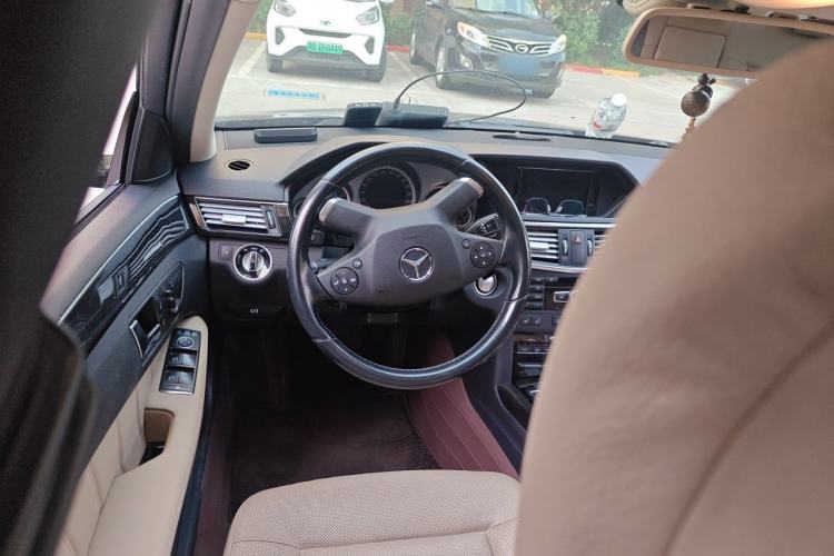 Used Mercedes-Benz E-Class 2013 E 300 L Stylish Model Steering Wheel