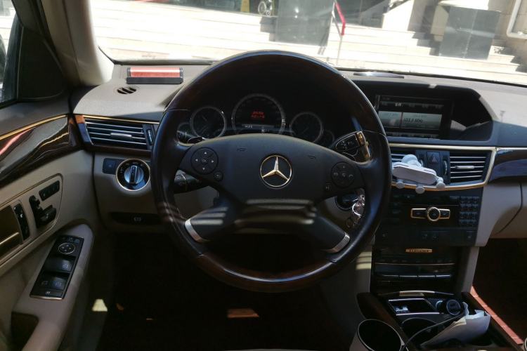Used Mercedes-Benz E-Class 2013 E 300 L Elegant Model Steering Wheel
