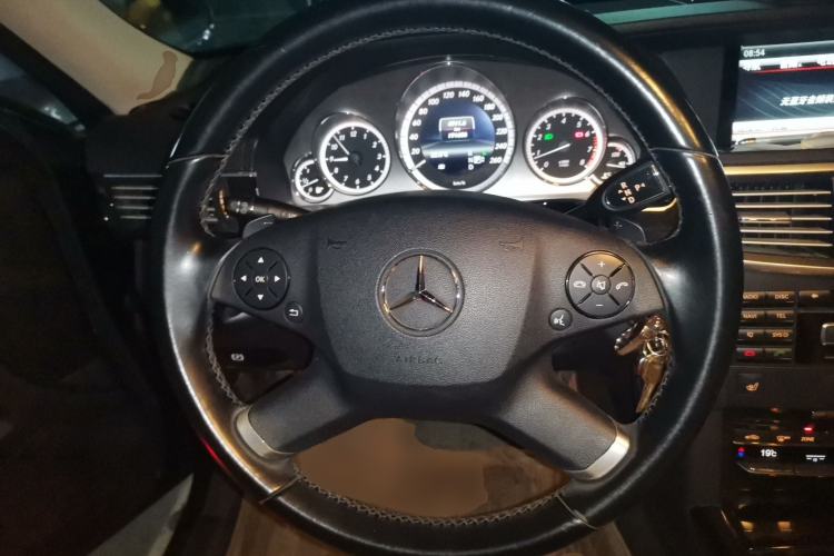 Used Mercedes-Benz E-Class 2013 E 260 L CGI Stylish Model Steering Wheel