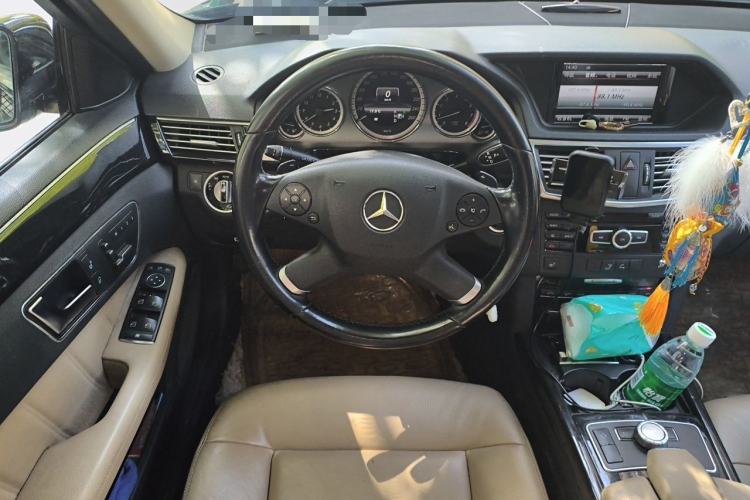 Used Mercedes-Benz E-Class 2013 E 260 L CGI Stylish Model Steering Wheel