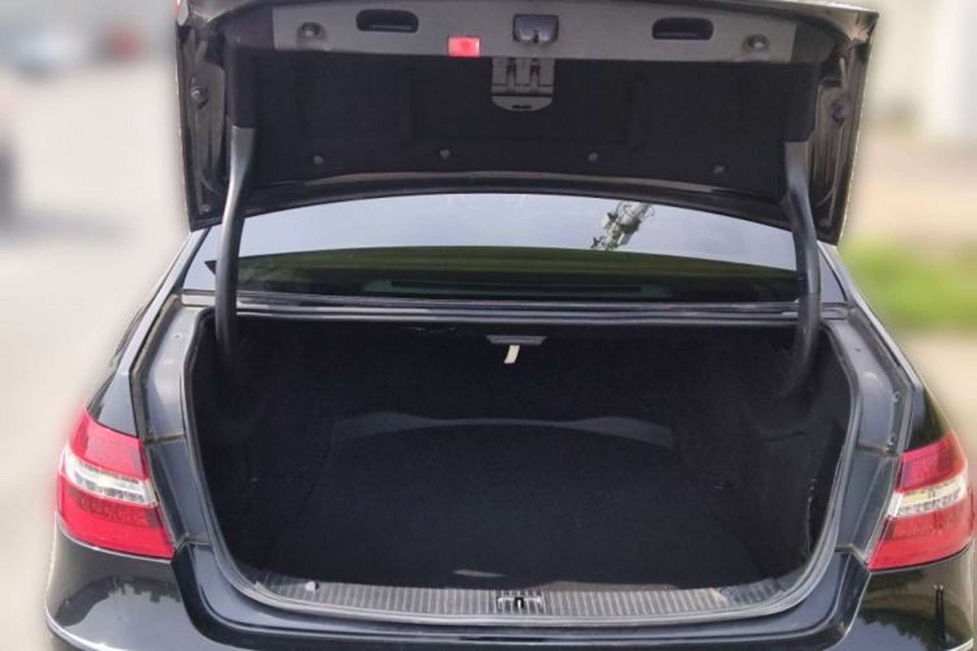 Used Mercedes-Benz E-Class 2013 E 260 L CGI Elegant Model Trunk