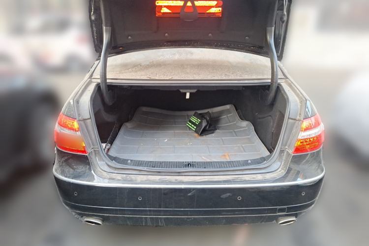 Used Mercedes-Benz E-Class 2013 E 300 L Elegant Model Trunk