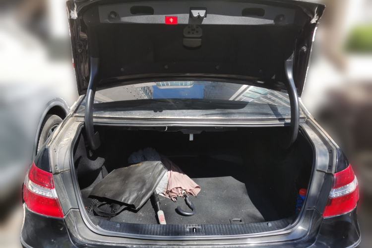 Used Mercedes-Benz E-Class 2013 E 300 L Elegant Model Trunk