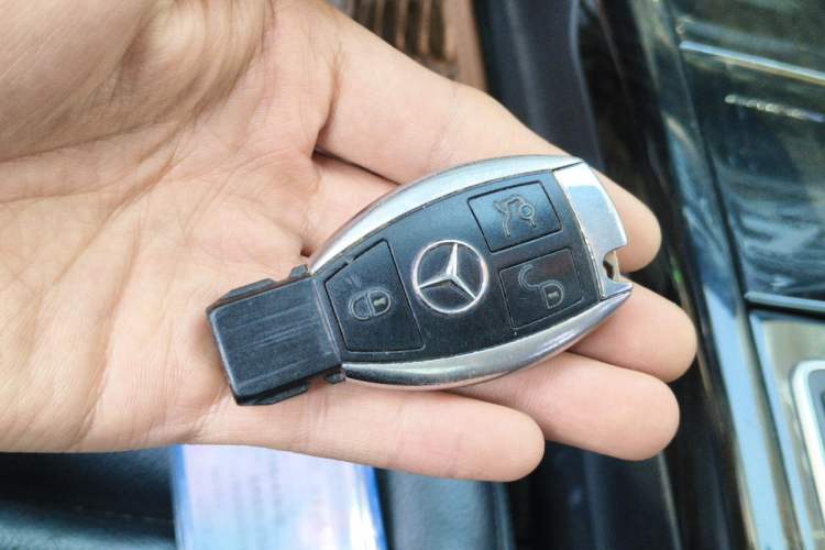 Used Mercedes-Benz E-Class 2013 E 260 L CGI Stylish Model Vehicle Key