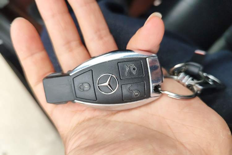 Used Mercedes-Benz E-Class 2013 E 300 L Elegant Model Vehicle Key