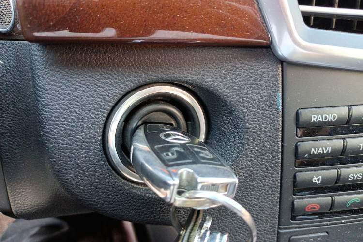 Used Mercedes-Benz E-Class 2013 E 300 L Elegant Model Vehicle Key