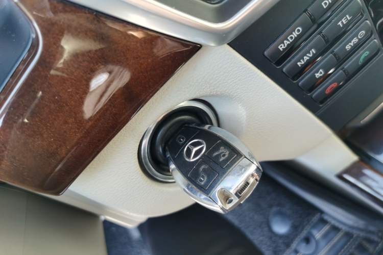 Used Mercedes-Benz E-Class 2013 E 260 L CGI Elegant Model Vehicle Key