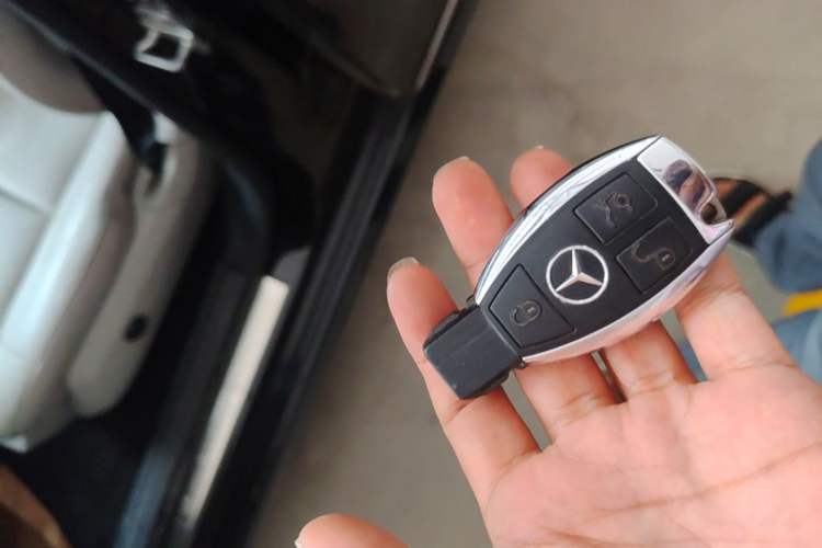 Used Mercedes-Benz E-Class 2013 E 260 L CGI Stylish Model Vehicle Key
