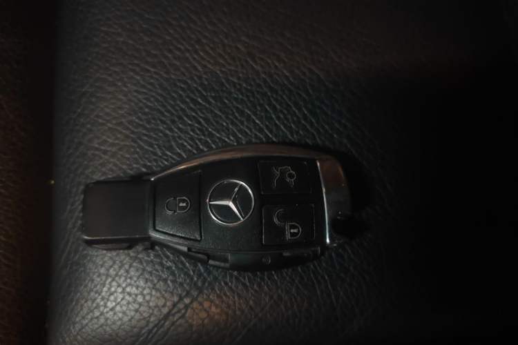 Used Mercedes-Benz E-Class 2013 E 260 L CGI Stylish Model Vehicle Key