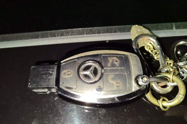 Used Mercedes-Benz E-Class 2013 E 260 L CGI Elegant Model Vehicle Key