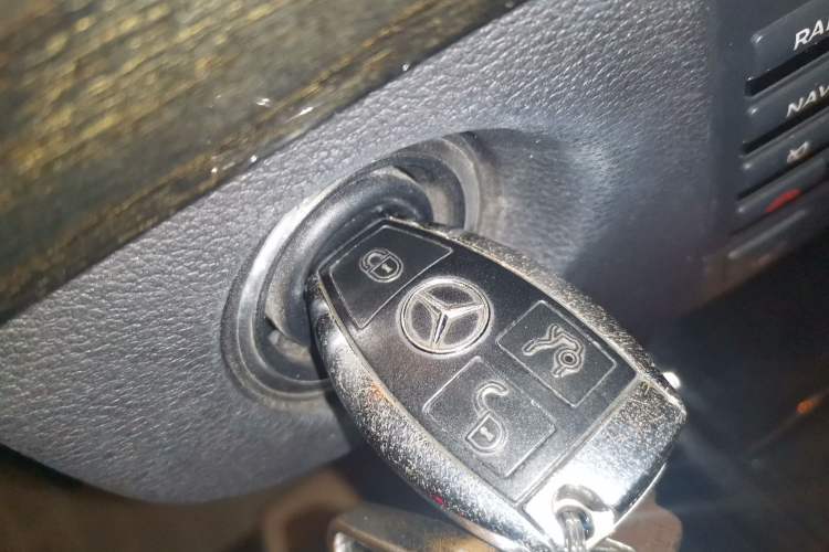 Used Mercedes-Benz E-Class 2013 E 260 L CGI Stylish Model Vehicle Key