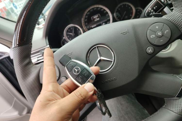 Used Mercedes-Benz E-Class 2013 E 260 L CGI Elegant Model Vehicle Key
