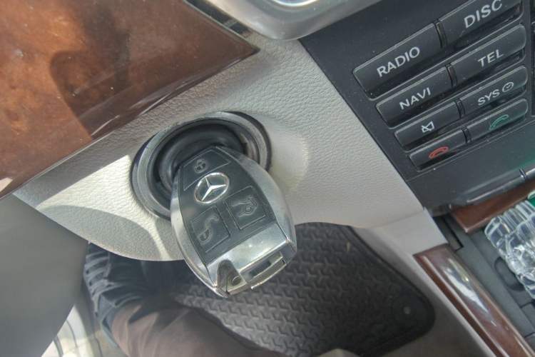 Used Mercedes-Benz E-Class 2013 E 260 L CGI Elegant Model Vehicle Key