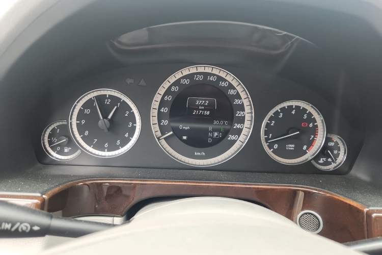 Used Mercedes-Benz E-Class 2013 E 300 L Elegant Model Instrument Cluster