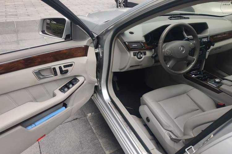 Used Mercedes-Benz E-Class 2013 E 260 L CGI Elegant Model Driver Seat
