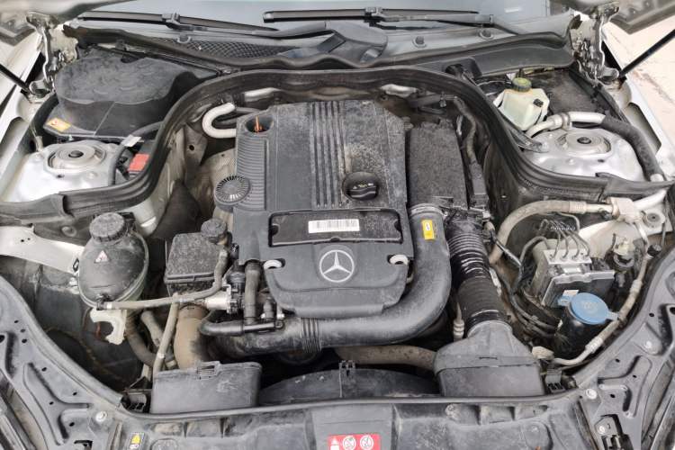 Used Mercedes-Benz E-Class 2013 E 260 L CGI Stylish Model Engine Bay