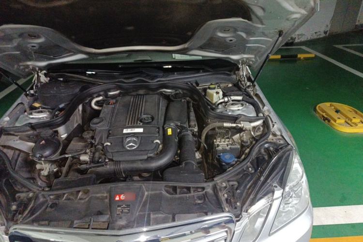 Used Mercedes-Benz E-Class 2013 E 260 L CGI Elegant Model Engine Bay Left