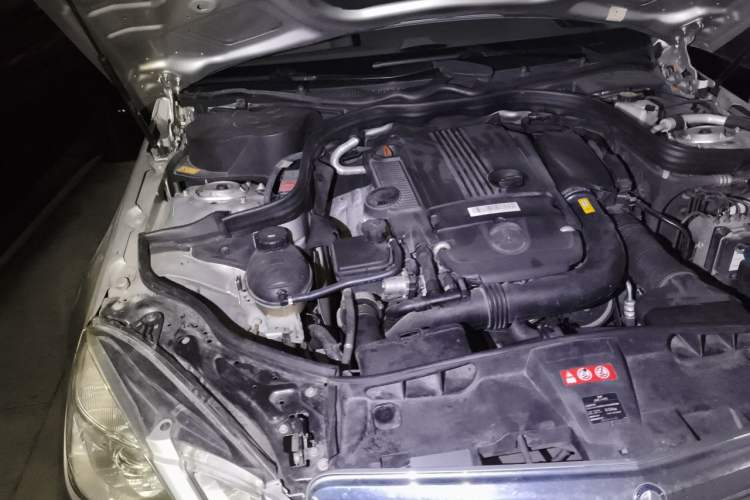 Used Mercedes-Benz E-Class 2013 E 260 L CGI Elegant Model Engine Bay Right