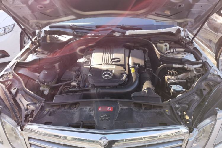 Used Mercedes-Benz E-Class 2013 E 260 L CGI Stylish Model Engine Bay