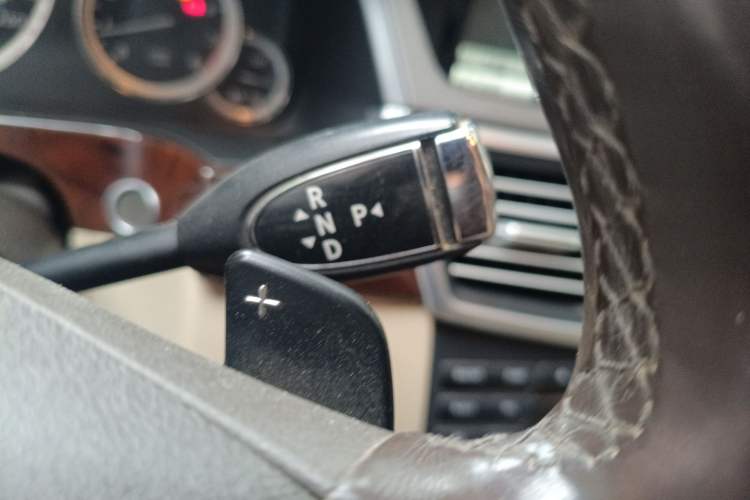 Used Mercedes-Benz E-Class 2013 E 260 L CGI Elegant Model Gear Lever