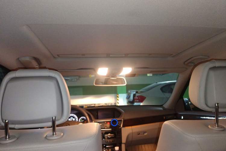 Used Mercedes-Benz E-Class 2013 E 260 L CGI Elegant Model Headliner