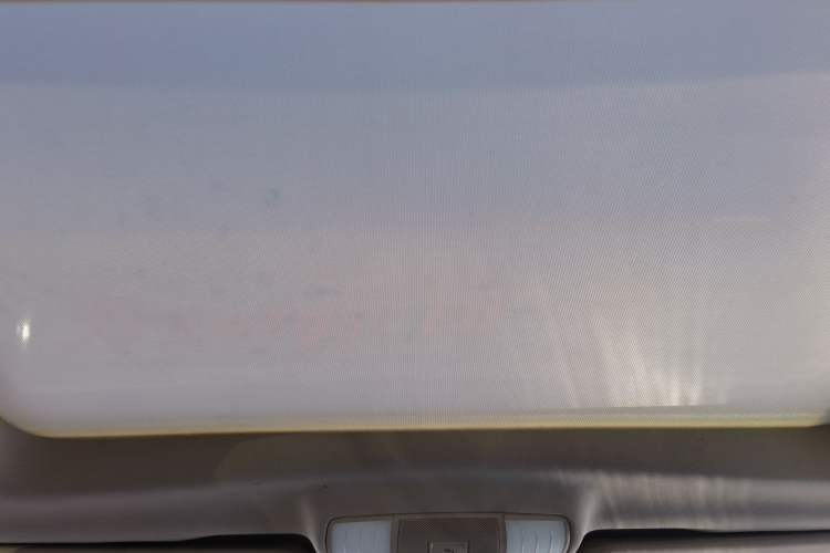 Used Mercedes-Benz E-Class 2013 E 260 L CGI Stylish Model Headliner