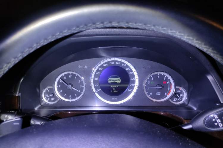 Used Mercedes-Benz E-Class 2013 E 260 L CGI Elegant Model Instrument Cluster