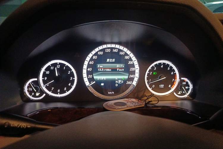 Used Mercedes-Benz E-Class 2013 E 260 L CGI Elegant Model Instrument Cluster