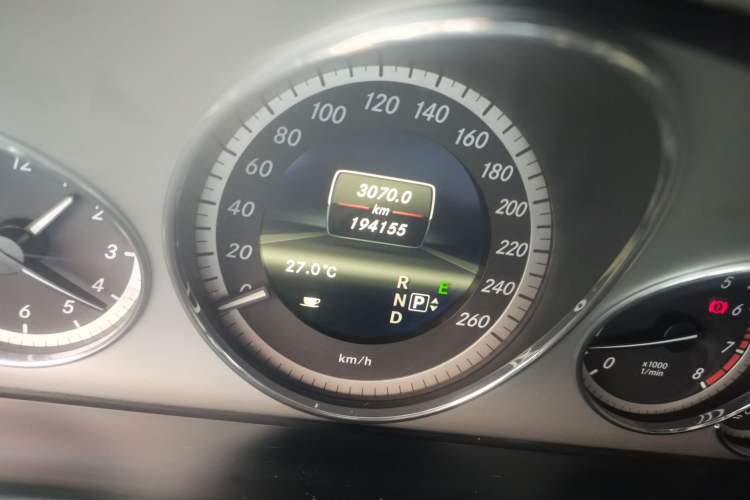 Used Mercedes-Benz E-Class 2013 E 260 L CGI Stylish Model Odometer Close Up