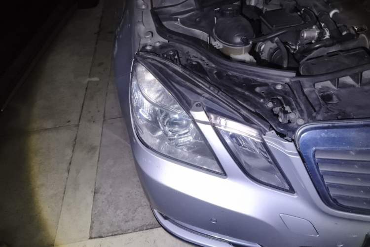 Used Mercedes-Benz E-Class 2013 E 260 L CGI Elegant Model Right Front Headlight