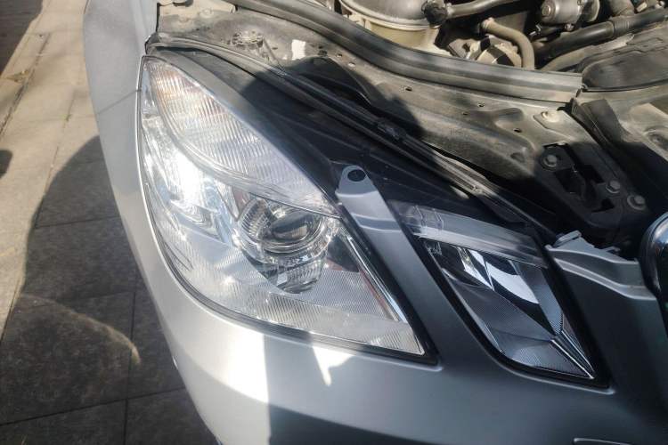 Used Mercedes-Benz E-Class 2013 E 260 L CGI Elegant Model Right Front Headlight