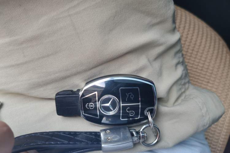Used Mercedes-Benz E-Class 2013 E 260 L CGI Stylish Model Vehicle Key