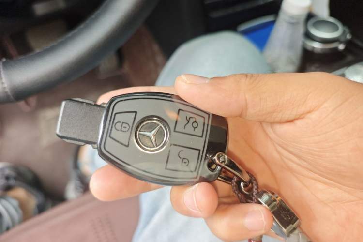 Used Mercedes-Benz E-Class 2013 E 300 L Stylish Model Vehicle Key