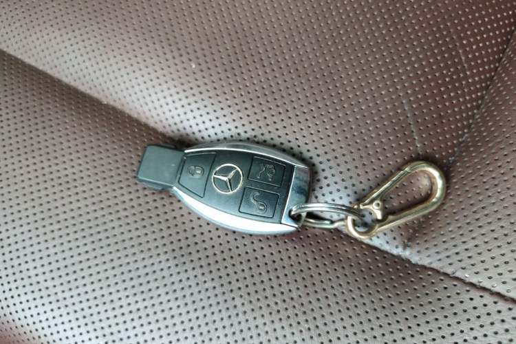 Used Mercedes-Benz E-Class 2013 E 300 L Stylish Model Vehicle Key