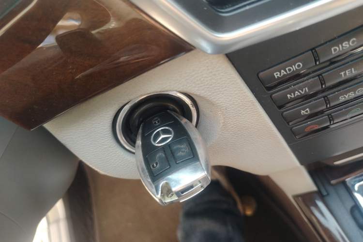 Used Mercedes-Benz E-Class 2013 E 260 L CGI Elegant Model Vehicle Key