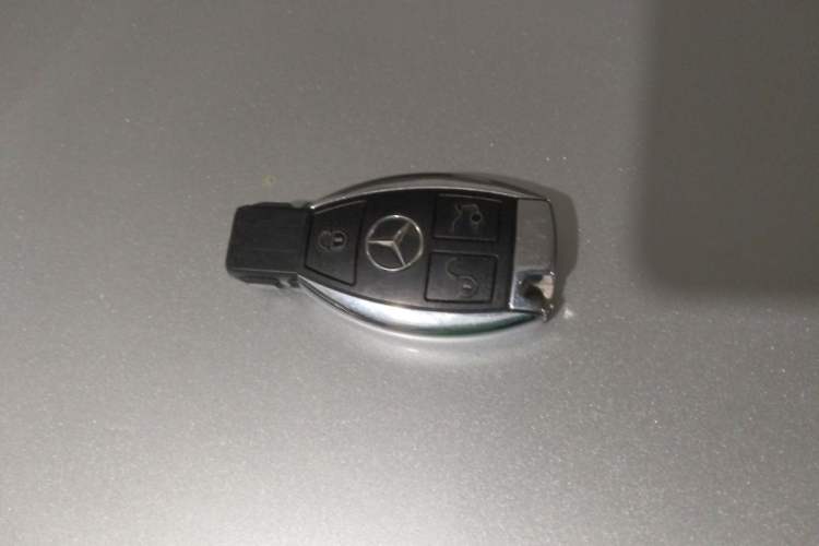 Used Mercedes-Benz E-Class 2013 E 260 L CGI Elegant Model Vehicle Key